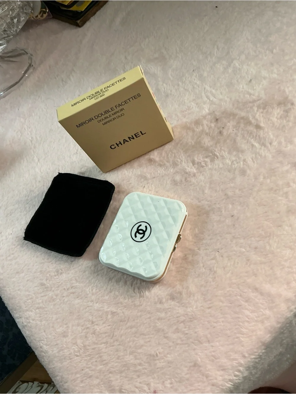 Chanel Beauty White Quilted Double-Sided Mirror Box Pouch Not a GWP